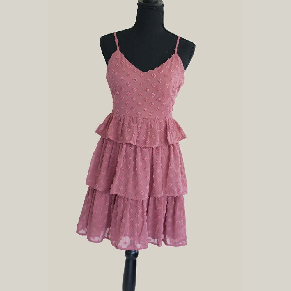 NWOT Altar'd State Tiered Mini Dress in Mauve, Size Small